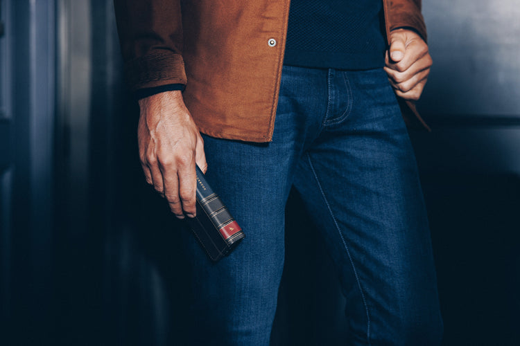 BookBook for iPhone 17